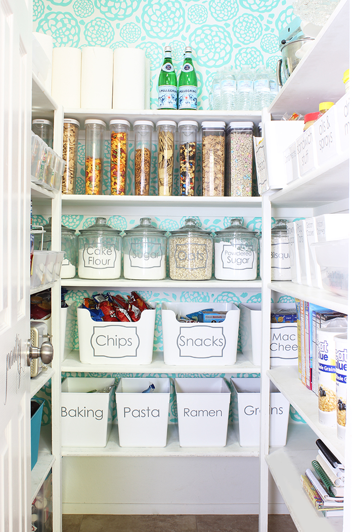 https://www.classyclutter.net/how-to-organize-your-pantry/